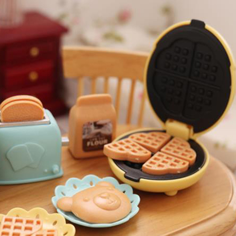 1/12 Dollhouse Bread Machine With Toast Miniature Cute Decorations Toaster WF Th 1/12 Dollhouse Bread Machine With Toast Miniature Cute Decorations Toaster WF Th