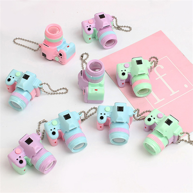 1 pz mini fotocamera portachiavi auto ciondolo casa delle bambole mini accessorio fotocamera Th- 1 pz mini fotocamera portachiavi auto ciondolo casa delle bambole mini accessorio fotocamera Th-