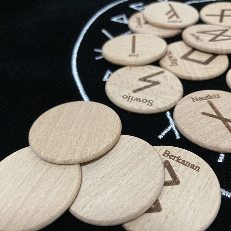 Rune Stones Runes de mythologie nordique en bois
