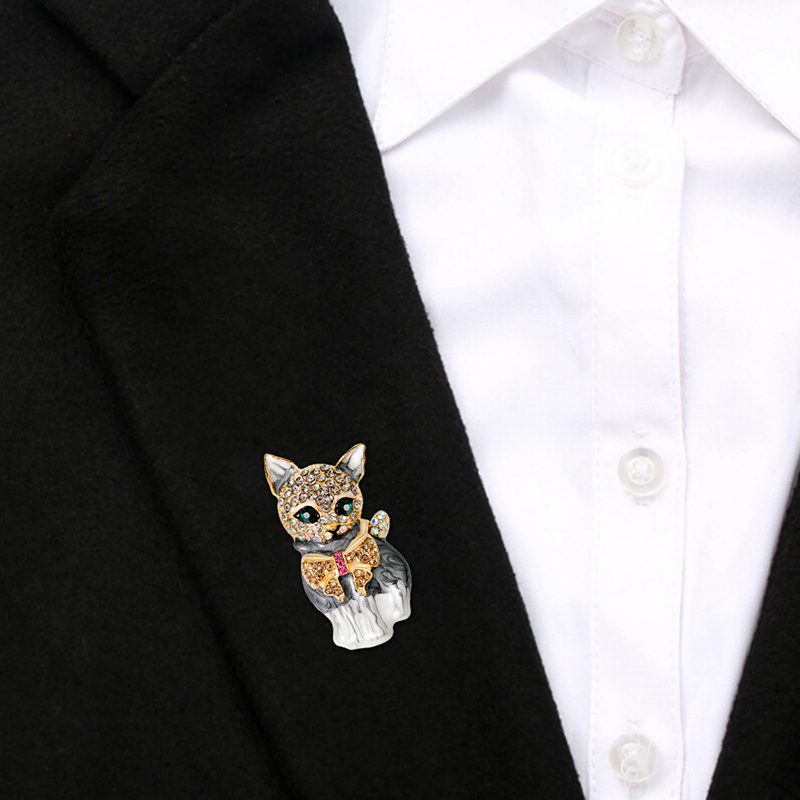 New Enamel Crystal Green Eye Cartoon Cat Brooch Pin Jewelry Bag Ornament Gift Pe