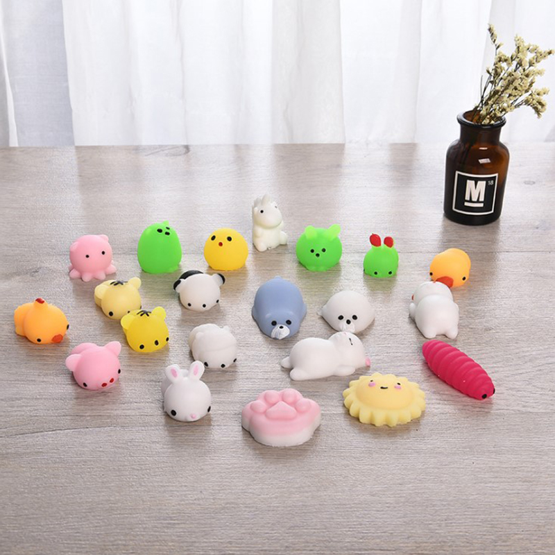 96 MODELS SQUEEZE toys Mini Change Color Squishy Cute animals Anti-stress  Toy EUR 1,76 - PicClick FR