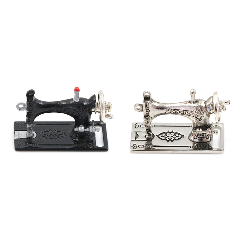 Metal SewingMachine Dollhouse Miniatures Decoration 1:12 Scale Length 3.5c-ml u