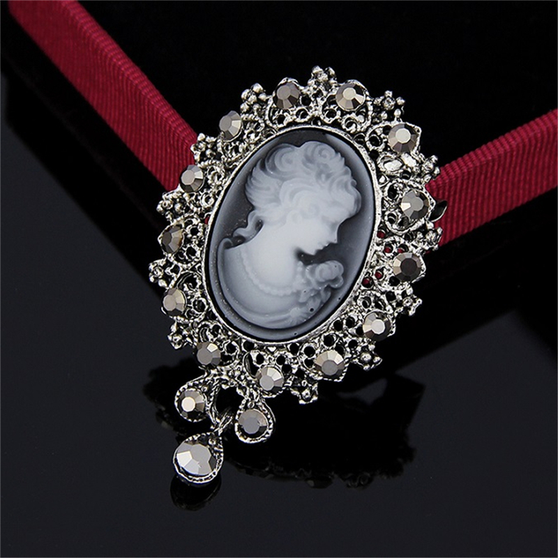 Broche Style Camée Femme à L'oiseau - Bijou Fantaisie En Résine Et Alliage (neuf Sans Boîte)